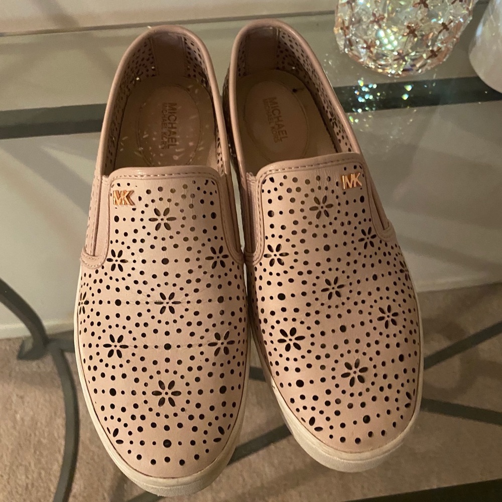 Micheal kors leather slip on